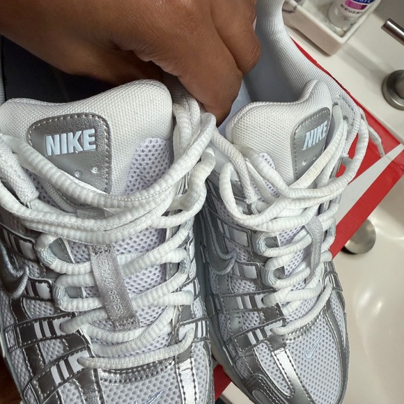 Nike p6000 (metallic silver) blue tint - Picture 4 of 12